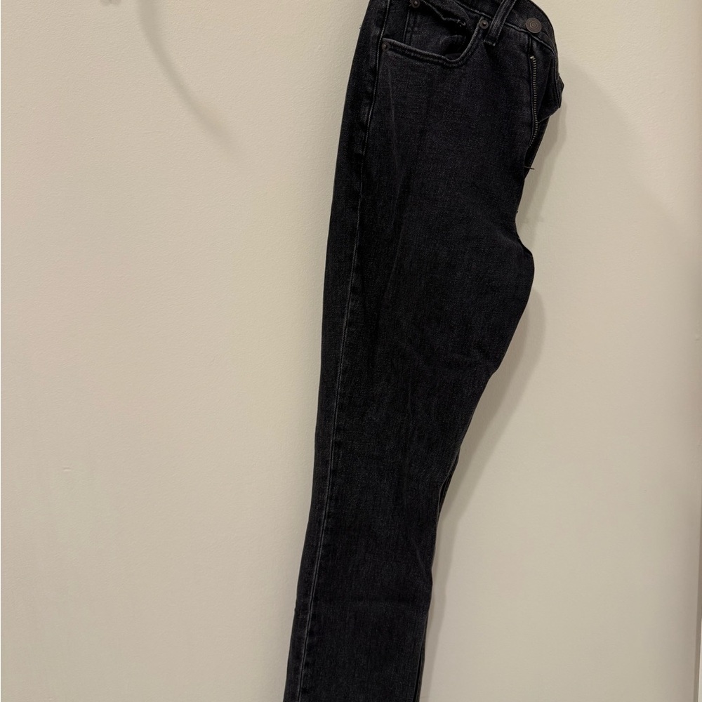 Abercrombie & Fitch High Rise 90s straight Black Jeans. Curve love short